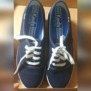 Keds canvas shoes, navy blue keds, boat shoes, fashion sneakers